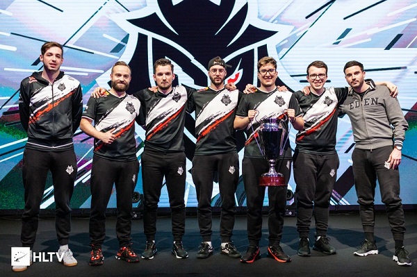 面对大型恐 面对大型恐