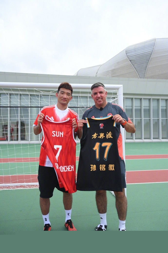 情绪波动大 情绪波动大